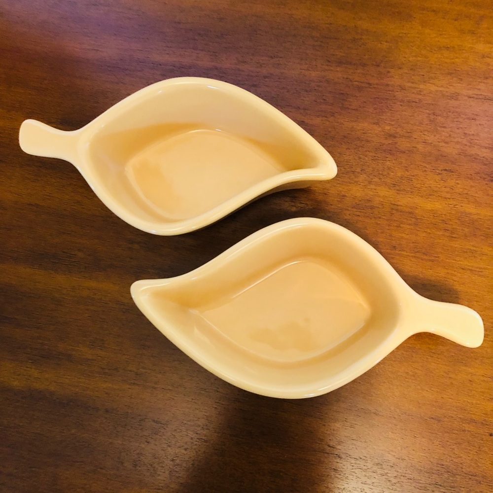 🍂 Nantucket yellow Fall leaf bowls 🍂